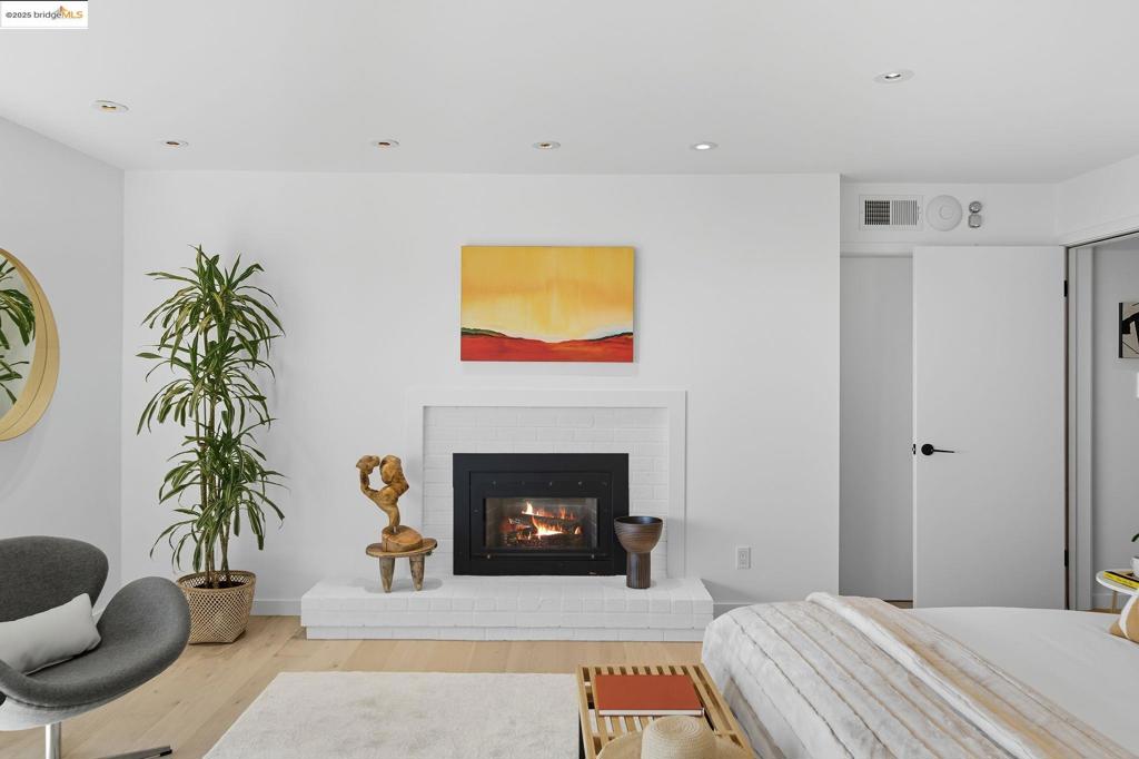 GRIZZLY PEAK - Residential