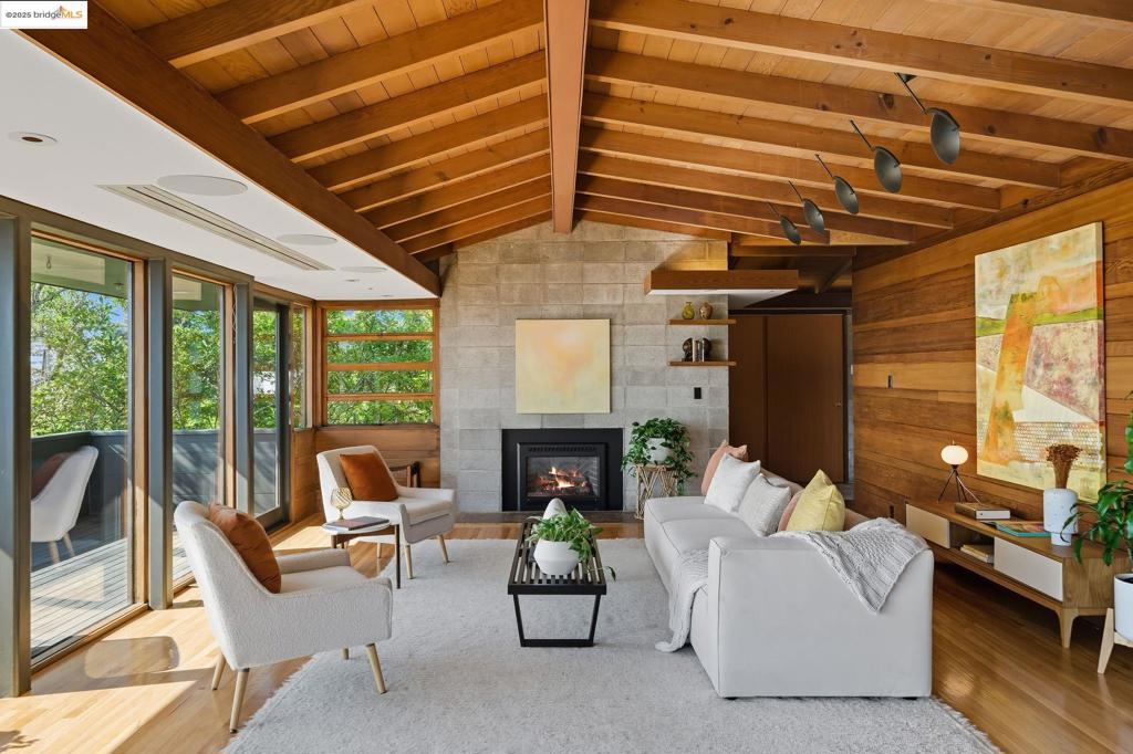 GRIZZLY PEAK - Residential