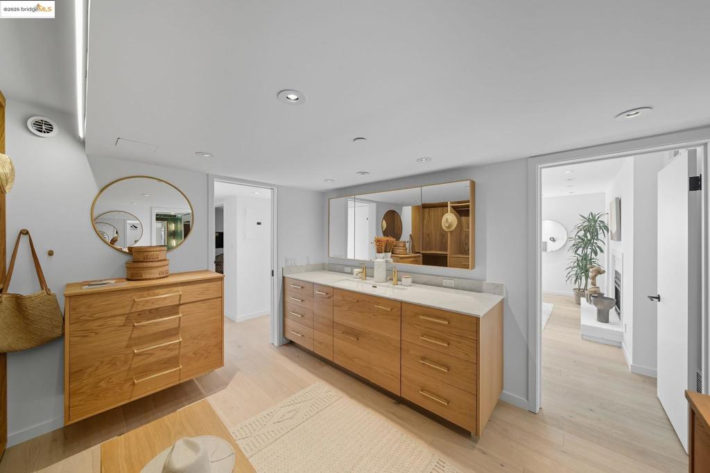 GRIZZLY PEAK - Residential