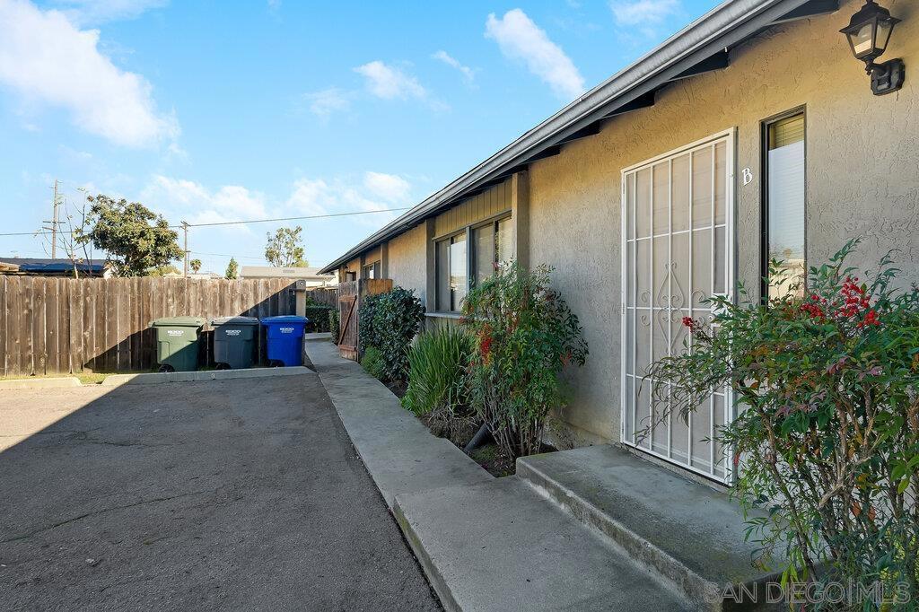 175 E Washington Ave.