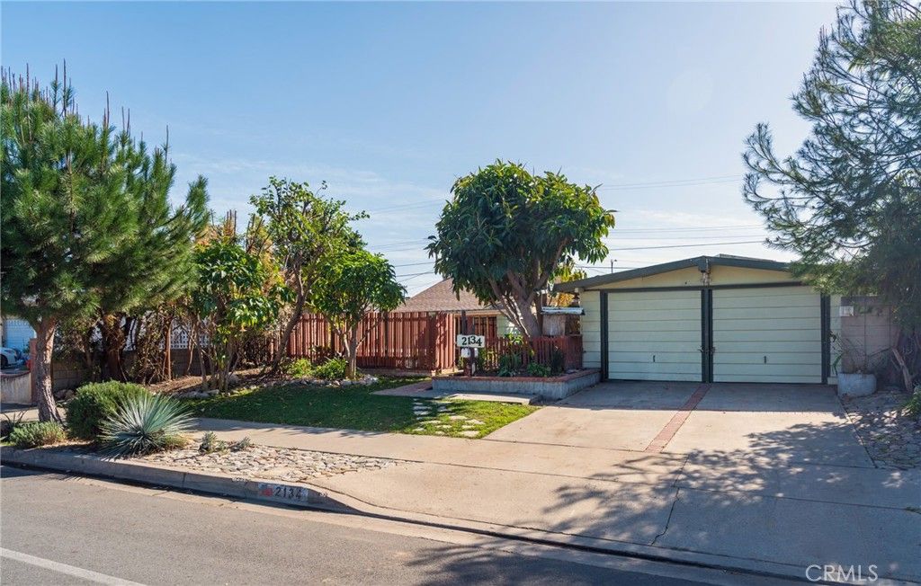 Photo of 2134 W Romneya Dr, Anaheim, CA 92801 (MLS # PW26026292)