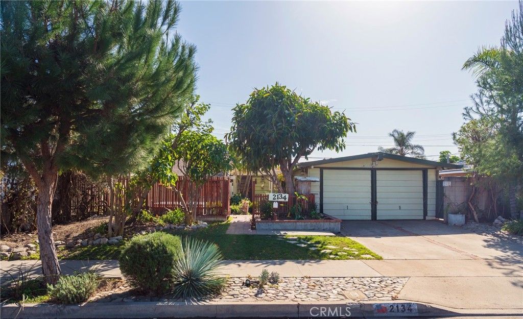 Photo of 2134 W Romneya Dr, Anaheim, CA 92801 (MLS # PW26026292)