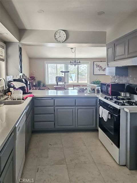 5211 Fox Hills Buena Park CA 90621