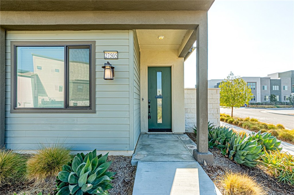 27505 Illumination Court
