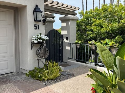 Photo of 51 Seabrook Cove, Newport Beach, CA 92660 (MLS # NP26075475)
