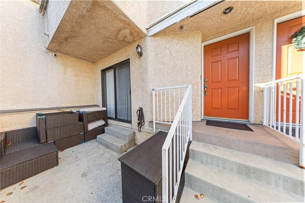 15035 Nordhoff Street 112