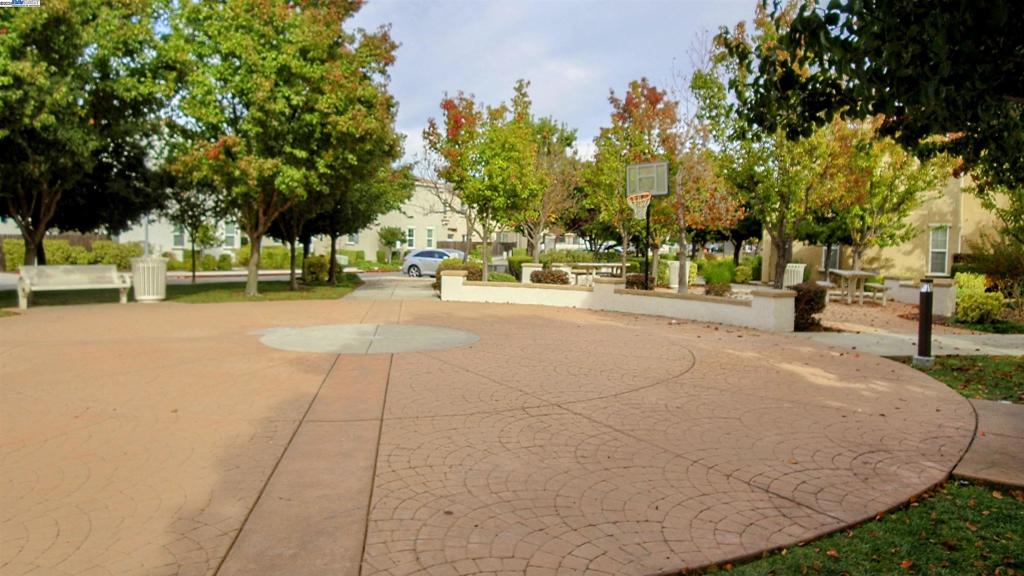 NORTH VALLEY - Residential