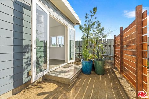 Photo of 2275 Ewing Street, Los Angeles, CA 90039 (MLS # 26832415)
