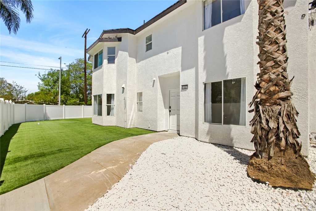 Step into this thoughtfully designed, newly constructed single-family home that combines modern style with everyday comfort. Bathed in natural light, this spacious 3-bedroom, 2.5-bath residence offers a warm and welcoming atmosphere with a seamless flow throughout.
The modern kitchen is a true centerpiece, showcasing sleek custom cabinetry and top-of-the-line stainless steel appliances, including a refrigerator, stove/oven, microwave, and dishwasher—perfect for cooking, dining, and entertaining.
This fully furnished rental is ready for immediate move-in and includes everything you need for comfortable living. The home comes complete with a refrigerator, washer/ dryer, contemporary living and dining room furniture, cozy beds with linens and comforters, tasteful décor, cookware, dishes, area rugs, a TV, desk, trash bin, cleaning essentials, and towels. Every detail has been thoughtfully selected to ensure a smooth and stress-free living experience.
Simply bring your suitcase and enjoy the convenience of a turnkey home. Don’t miss your chance to lease this stylish, move-in ready property and experience the best in modern rental living.