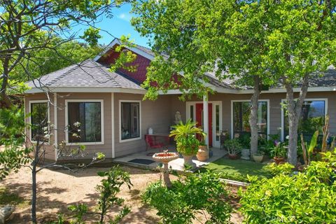 Photo of 42625 Red Top Mountain Court, Coarsegold, CA 93614 (MLS # FR25278249)