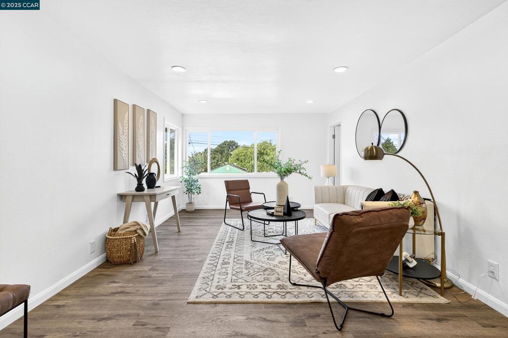 SANTA RITA ACRES - Residential