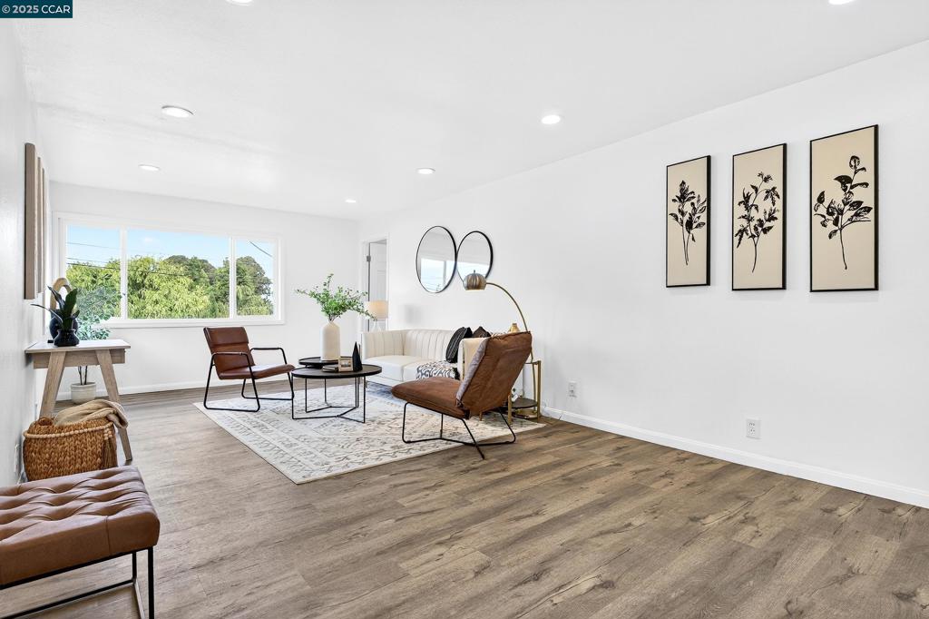 SANTA RITA ACRES - Residential