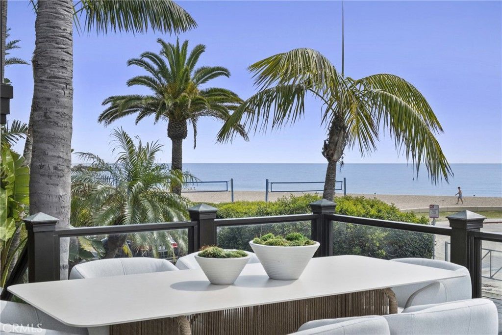 Photo of 3150 Breakers Dr, Corona Del Mar, CA 92625 (MLS # NP26031673)