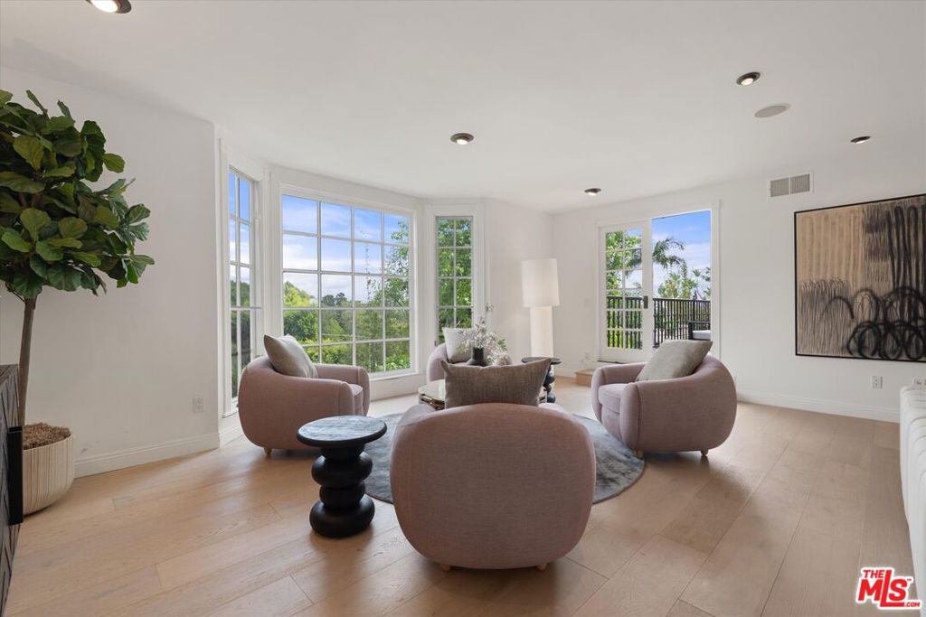 9315 Beverly Crest Drive