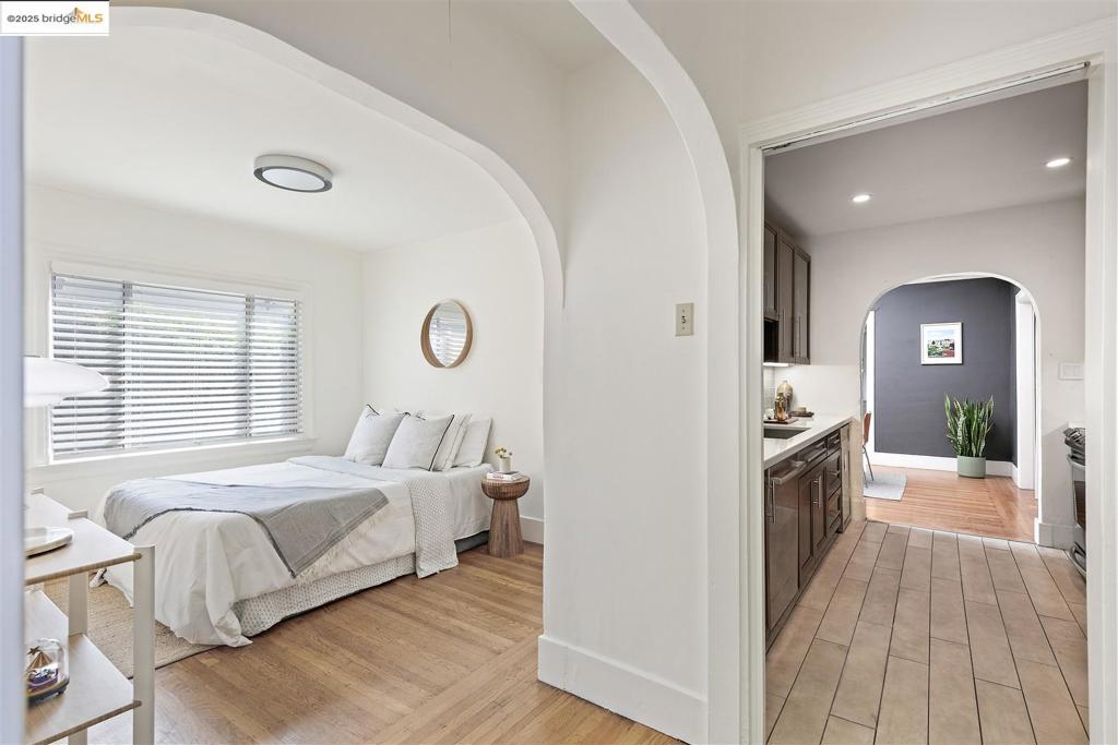 BERKELEY - Residential Income