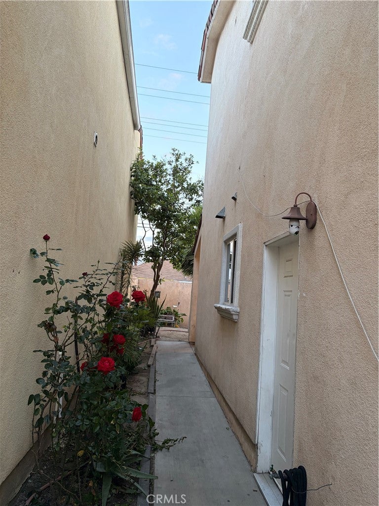 1637 E Gage Avenue, Los Angeles CA 90001