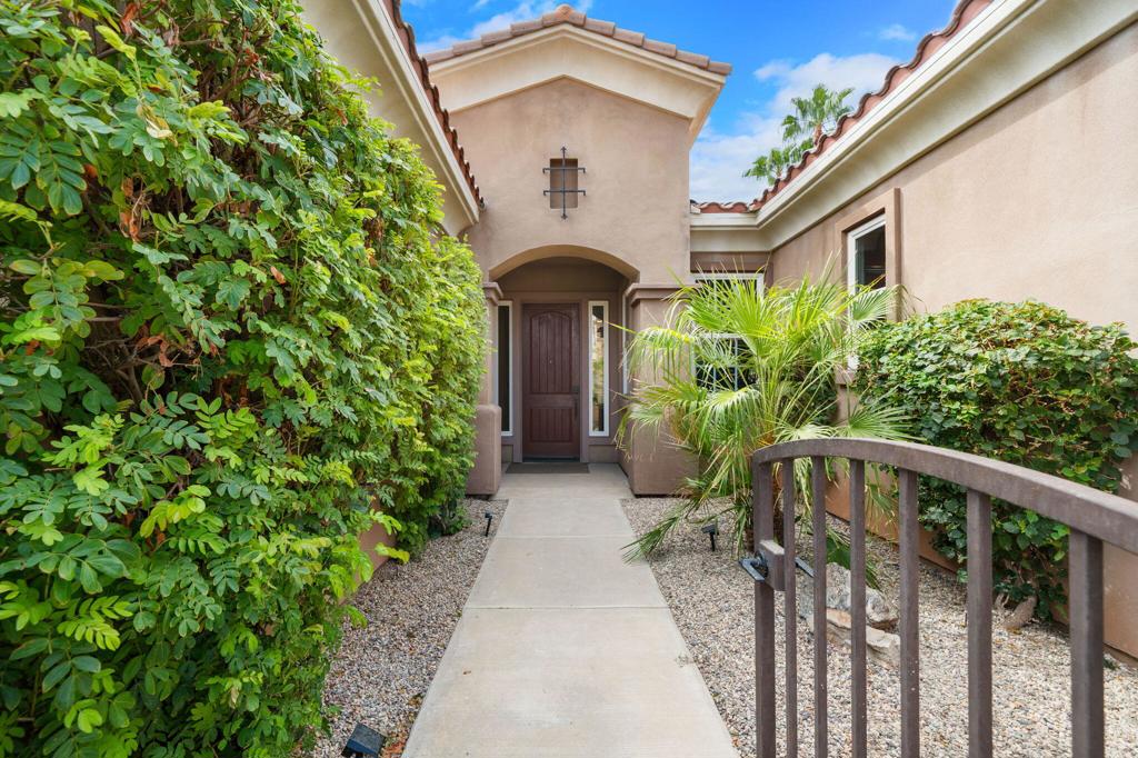 81561 Hidden Links Drive