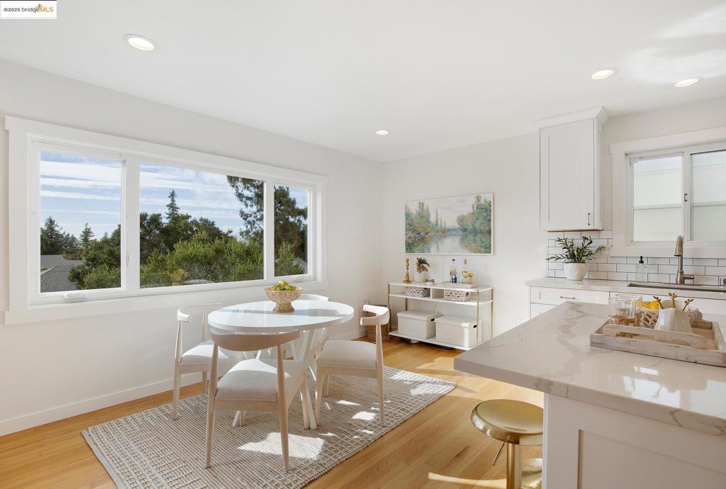 CLAREMONT - Residential