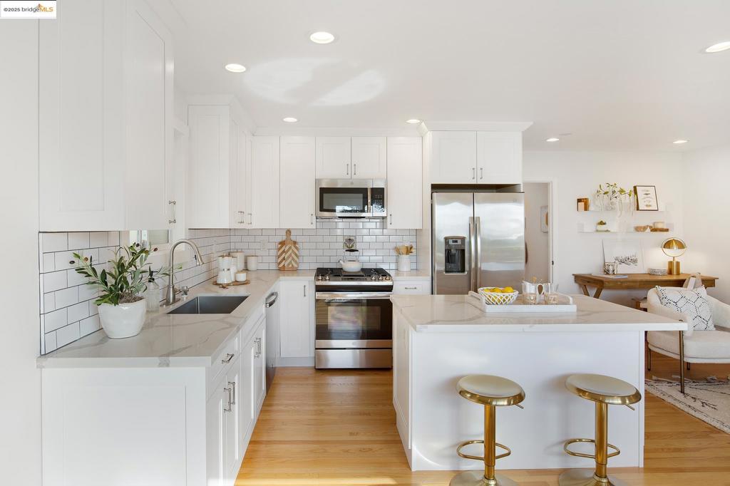 CLAREMONT - Residential