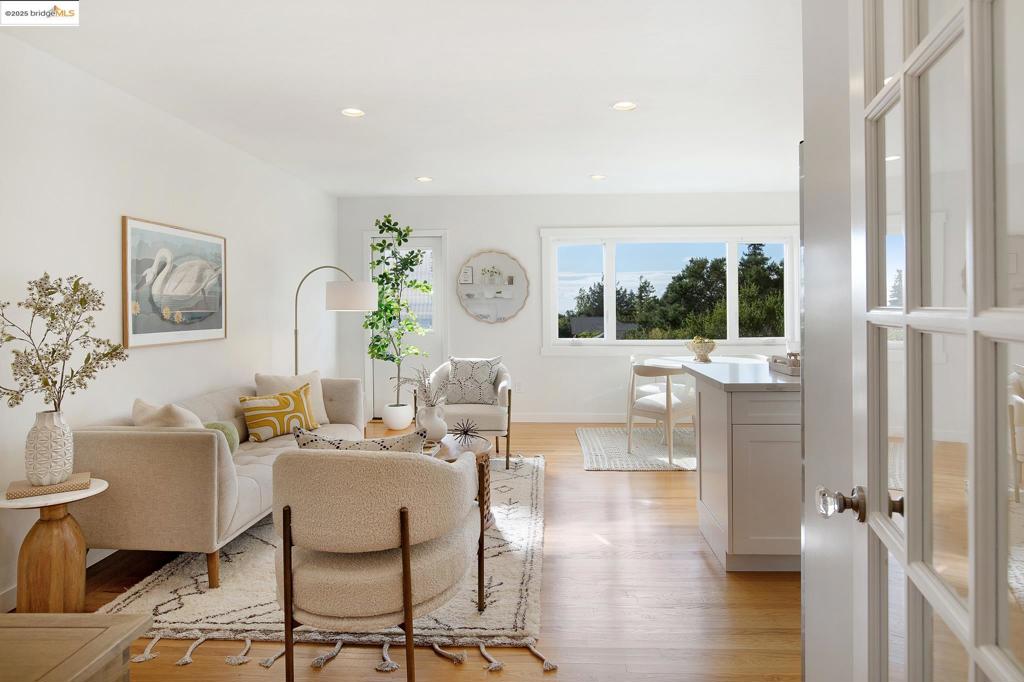 CLAREMONT - Residential