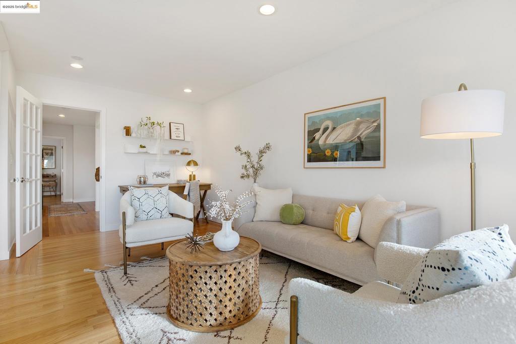 CLAREMONT - Residential