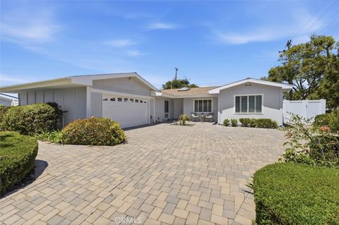 Photo of 6903 Hartcrest Drive, Rancho Palos Verdes, CA 90275 (MLS # SB26100128)
