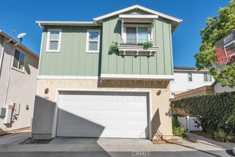 Photo of 13423 W Saddle Rock Place, Sylmar, CA 91342 (MLS # SR26098241)