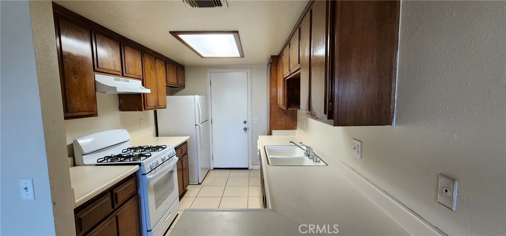 15525 Kiamichi Road B