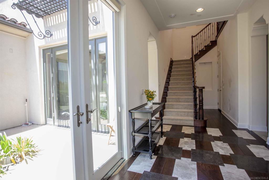Rancho Santa Fe - Residential
