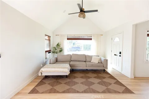 715 E McFadden Ave, Santa Ana, CA 92701 - MLS#: OC25221176