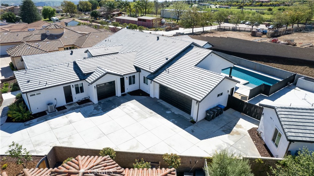 1204 Arbenz Circle