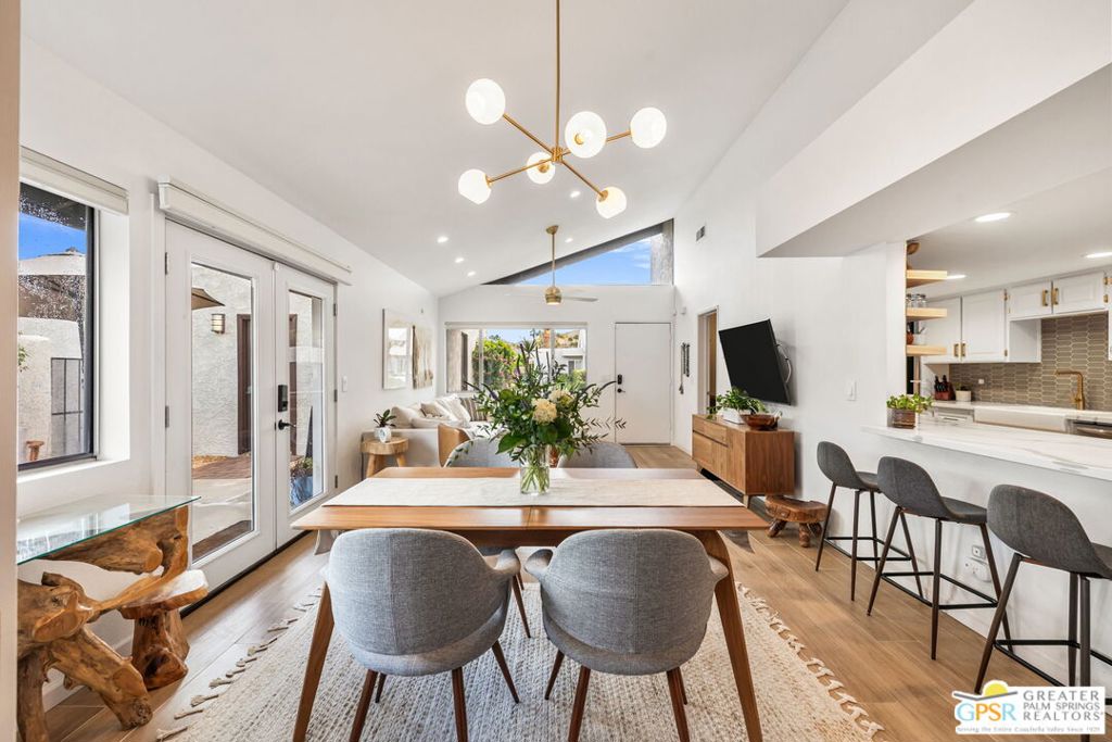 3538 Ridgeview Circle