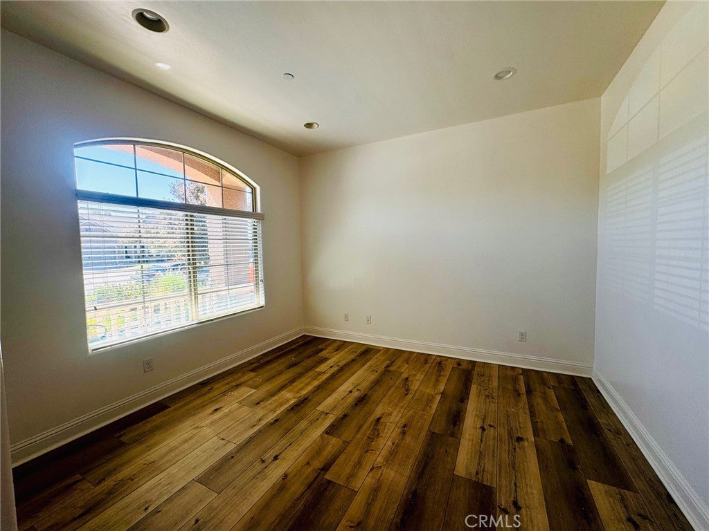 9506 Liberty Island
