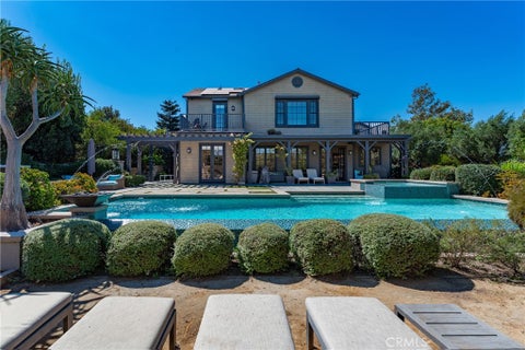 Photo of 28850 Hampton Place, Malibu, CA 90265 (MLS # SR26196591)