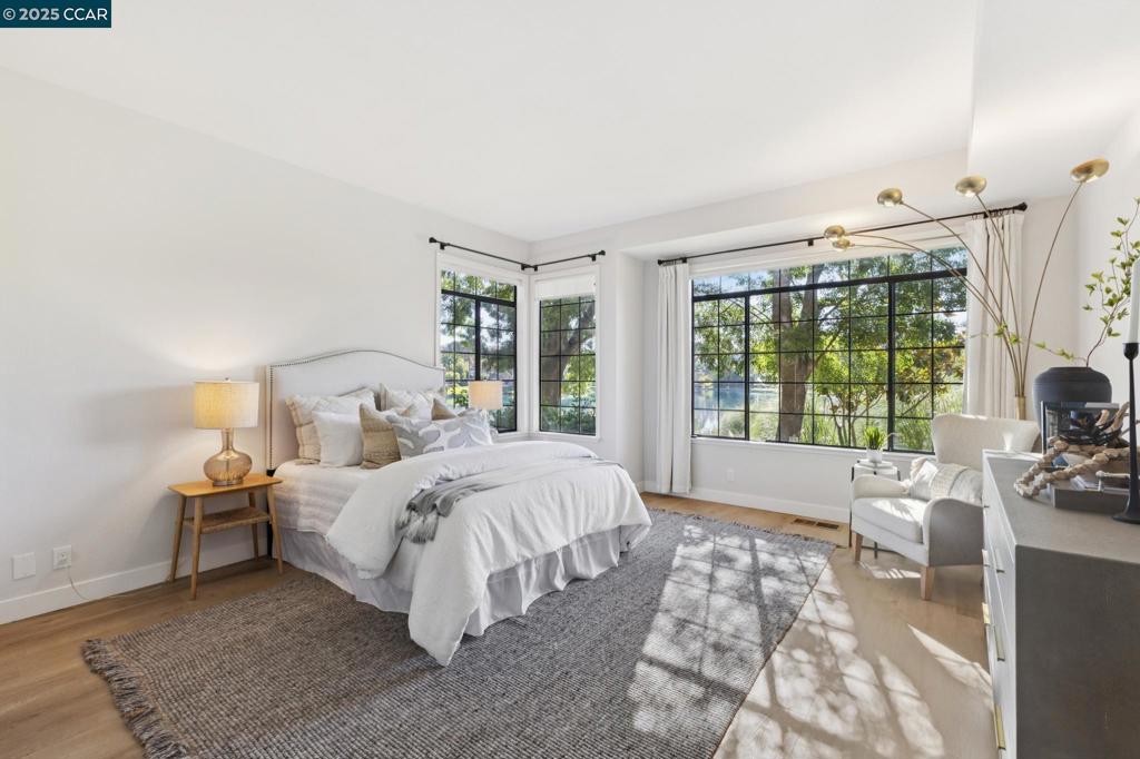 CANYON LAKES - Residential
