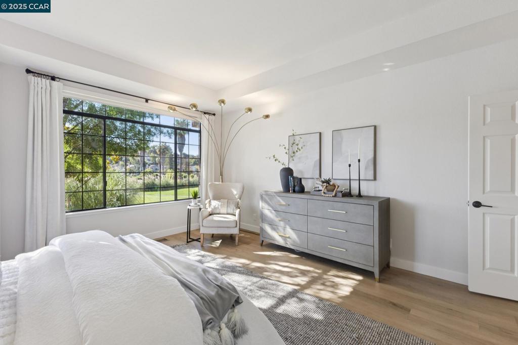 CANYON LAKES - Residential