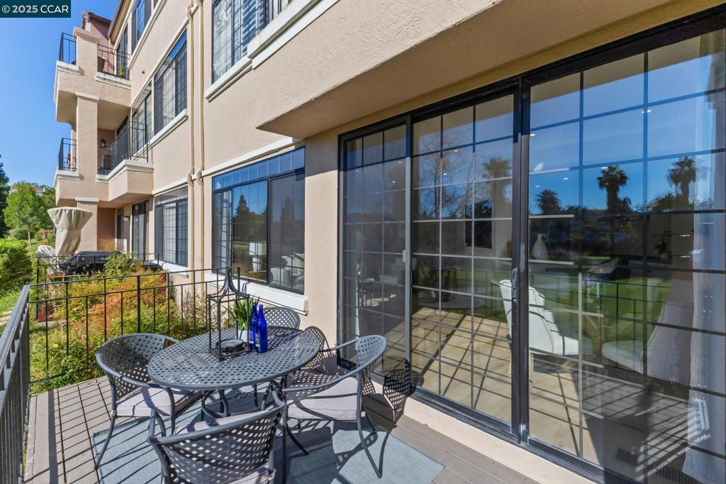 CANYON LAKES - Residential