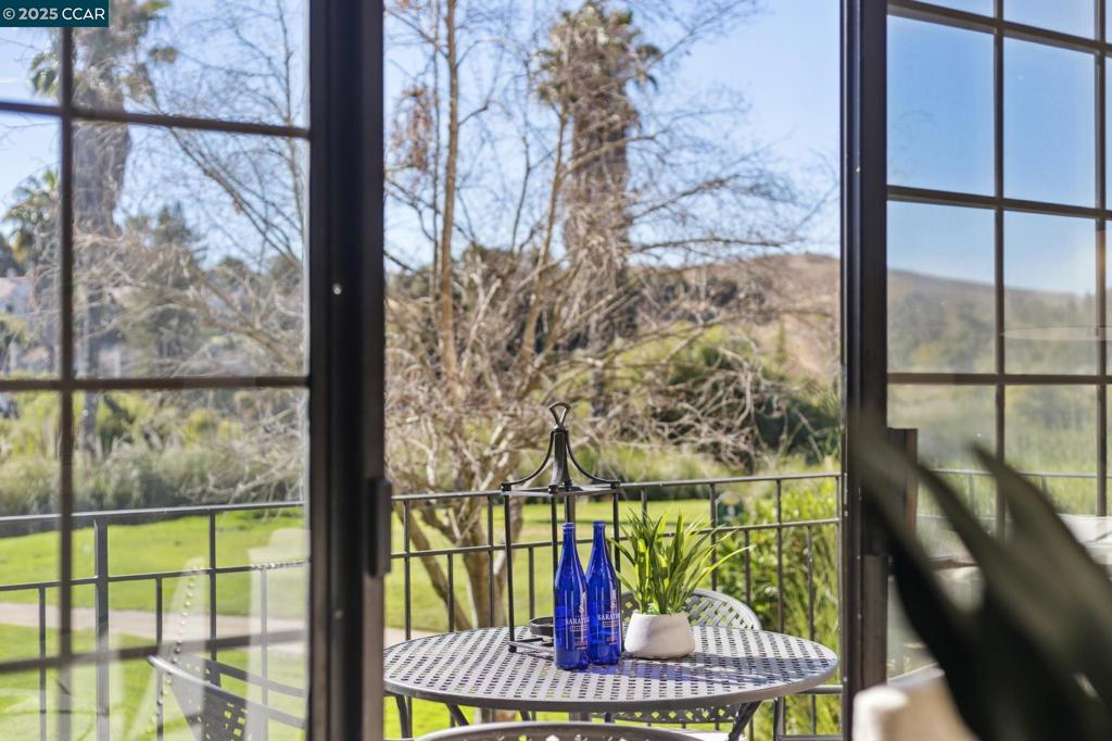 CANYON LAKES - Residential