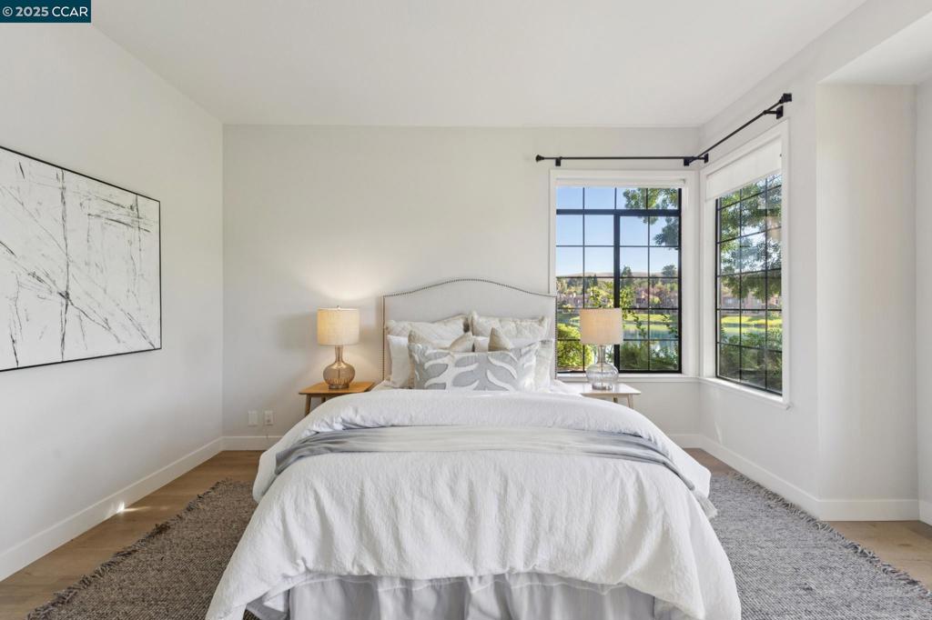 CANYON LAKES - Residential