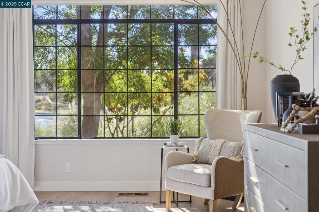 CANYON LAKES - Residential
