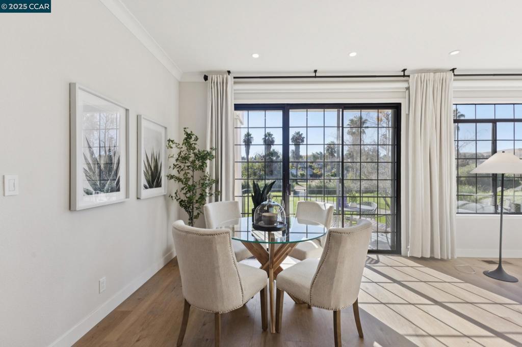 CANYON LAKES - Residential