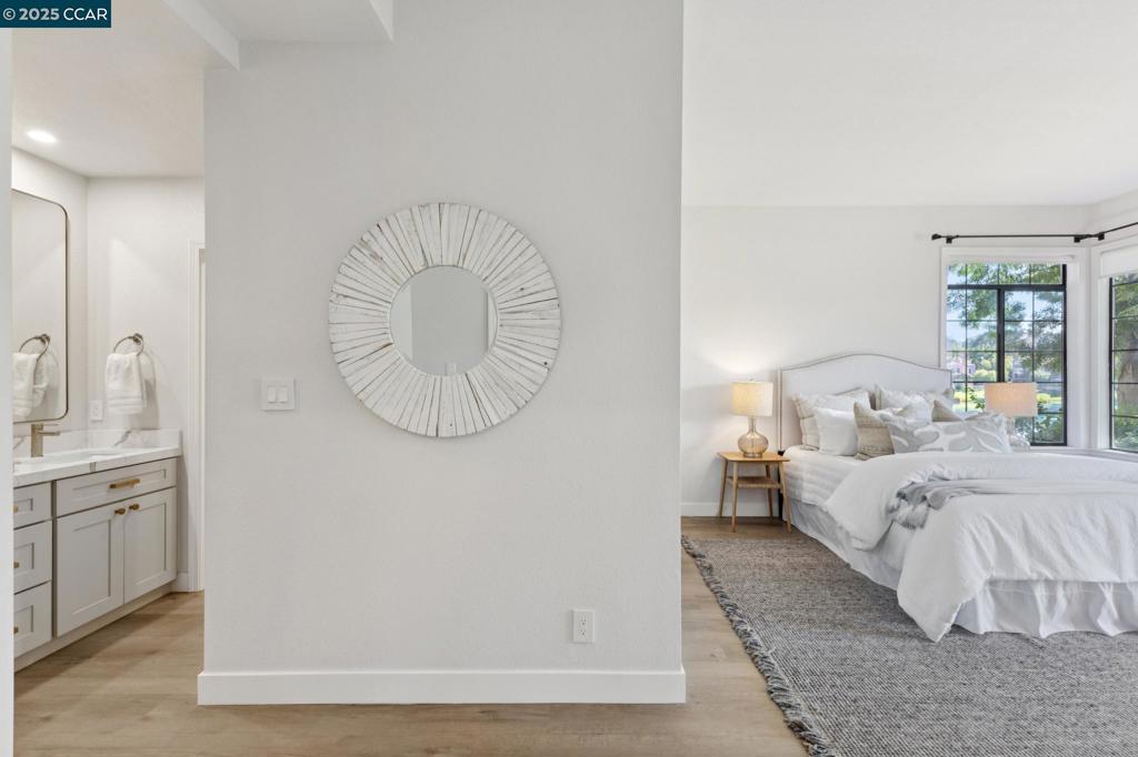 CANYON LAKES - Residential