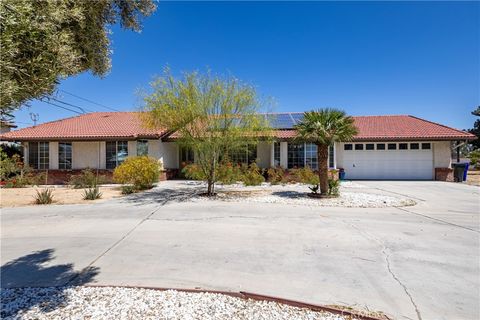 Photo of 20086 Yucca Loma RD, Apple Valley, CA 92307 (MLS # PW26117792)