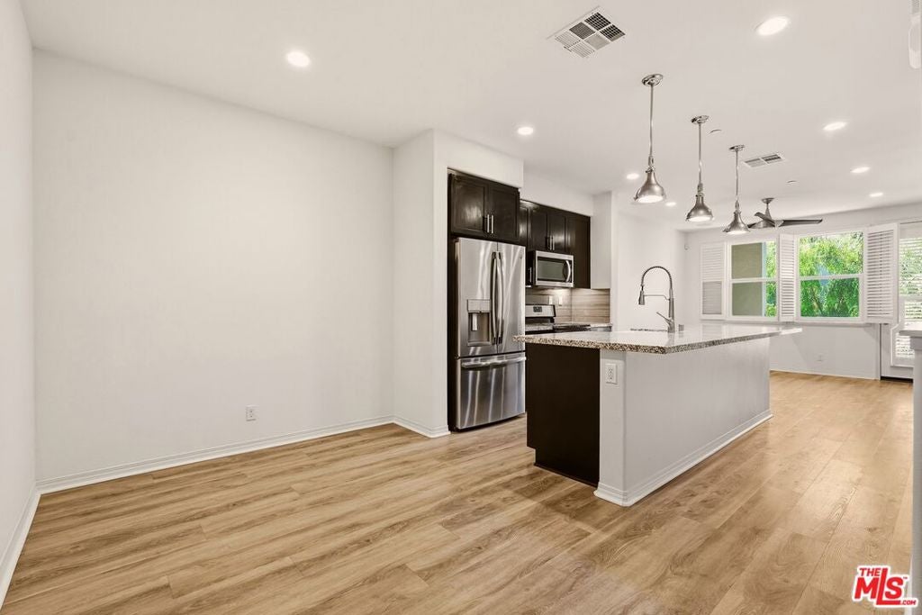 2479 S Tapestry Way