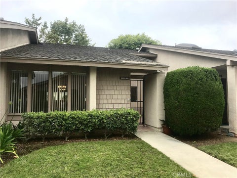 Photo of 8565 Trinity Cir CIR #821D, Huntington Beach, CA 92646 (MLS # OC26127952)