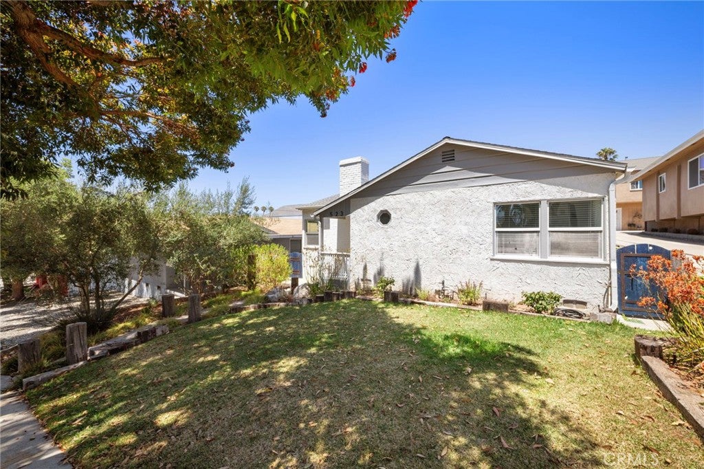 521 Avenue A