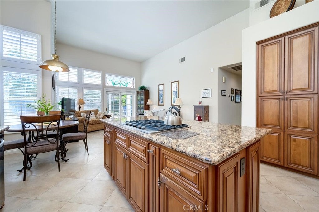 21488 Miramar, Mission Viejo CA 92692 - Photo 11
