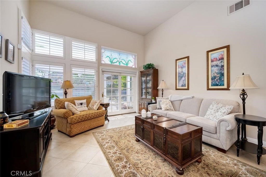 21488 Miramar, Mission Viejo CA 92692 - Photo 12