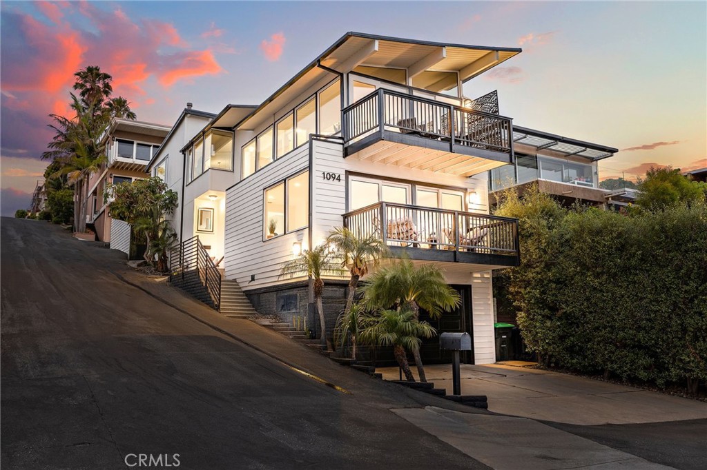 1094 Katella Street
