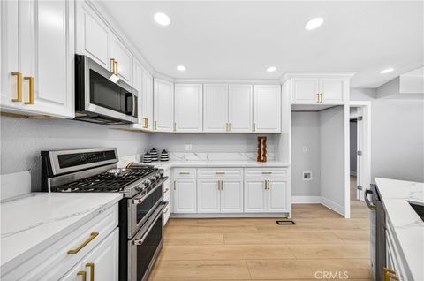 Tiny photo for 36210 Tonto Ln, Temecula, CA 92592 (MLS # SW26085114)